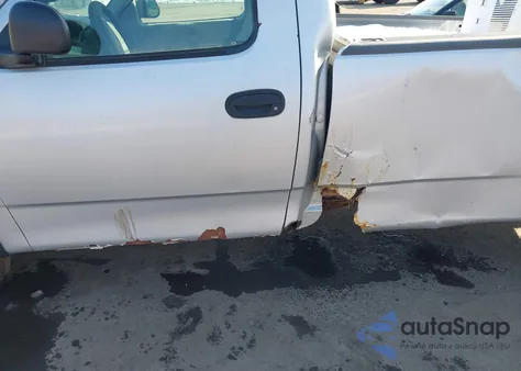 2000 Ford F-150 Work Series/Xl/Xlt from USA, damaged, VIN 1FTRF18W8YNA61907